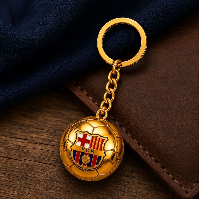 FC Barcelona B7081 labda alakú címeres kulcstartó, gyári termékkép.