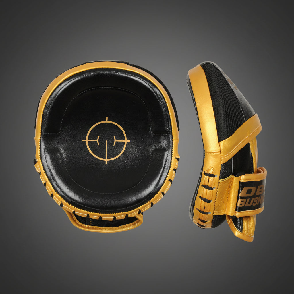 DBX BUSHIDO professzionális hajlított box pontütő - anatómiailag formált kialakítás az ütések biztos fogadásához és a csukló védelméhez küzdősport edzéseken az Ifitcore kínálatában.