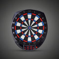 Elektronikus darts tábla 45 cm-es játékfelülettel, digitális kijelzővel és automatikus pontszámoló rendszerrel, otthoni és klubhasználatra.