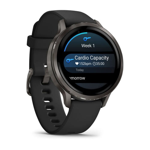 Garmin Venu 4 41 mm-es okosóra palaszürke kerettel és fekete szilikonszíjjal, oldalnézetből, a kijelzőn kardió kapacitás edzésfunkcióval