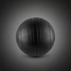Fekete, csúszásmentes felületű slam ball funkcionális edzéshez és crossfithez, strapabíró gumiborítással.