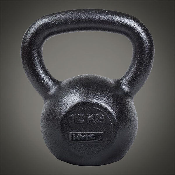 HMS 12 kg öntöttvas fekete kettlebell otthoni és edzőtermi használatra, ergonomikus fogantyúval
