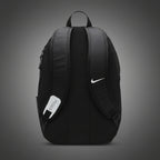 Nike hátizsák párnázott vállpántjai és hátrésze a kényelmes viseletért