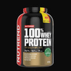 2250 grammos Nutrend 100% Whey Protein tejsavófehérje por sportolóknak - eper és banán íz.