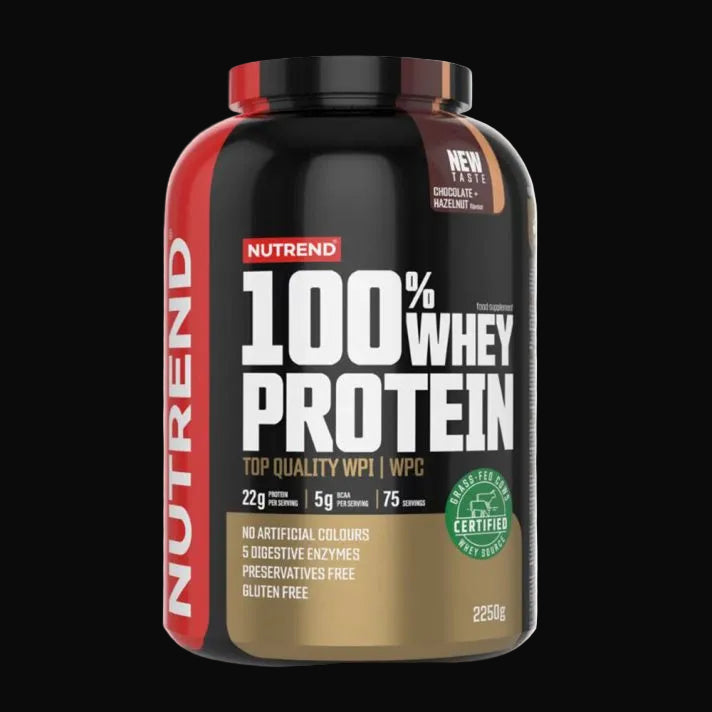 2,25 kg-os Nutrend 100% Whey Protein fehérje por sportolóknak - mogyorós-csokoládés íz.