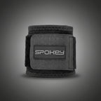 Spokey neoprén csuklórögzítő állítható tépőzárral - stabilizáló és tehermentesítő csuklóbandázs edzéshez, rehabilitációhoz vagy irodai munkához az Ifitcore kínálatában.