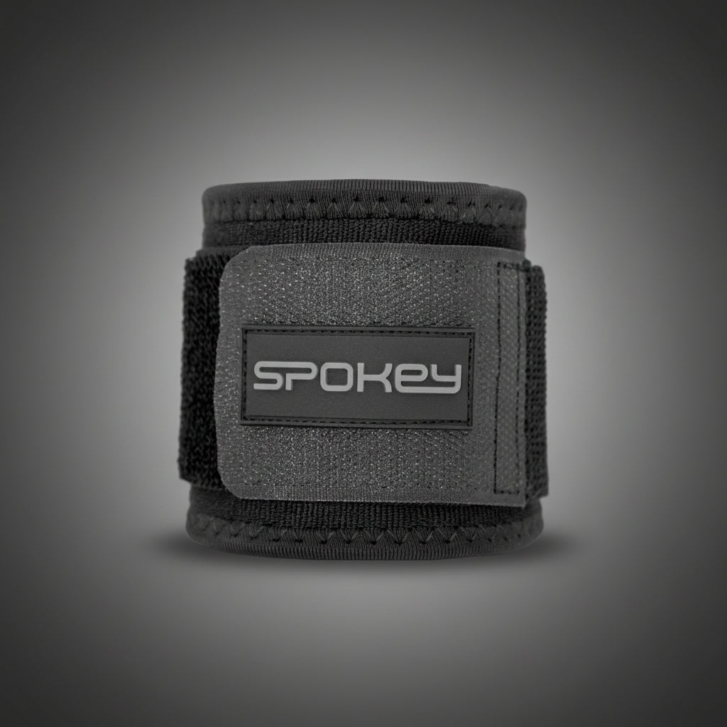 Spokey neoprén csuklórögzítő állítható tépőzárral - stabilizáló és tehermentesítő csuklóbandázs edzéshez, rehabilitációhoz vagy irodai munkához az Ifitcore kínálatában.