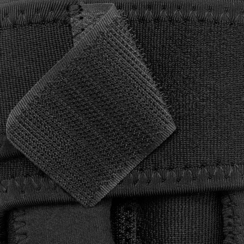 Spokey térdrögzítő erős tépőzáras részlete - sűrű szövésű, tartós tépőzár a maximális stabilitásért és a csúszásmentes illeszkedésért intenzív mozgás során az Ifitcore webshopban.