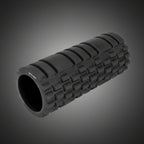 Spokey MIXROLL 33 cm masszázshenger fekete színben, bordázott felülettel ön-miofasciális masszázshoz és izomregenerációhoz.