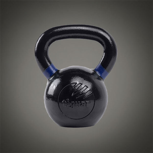 Tiguar RAW 16 kg prémium öntöttvas kettlebell porfestett felülettel és ergonomikus fogantyúval, intenzív erőnléti és funkcionális edzéshez