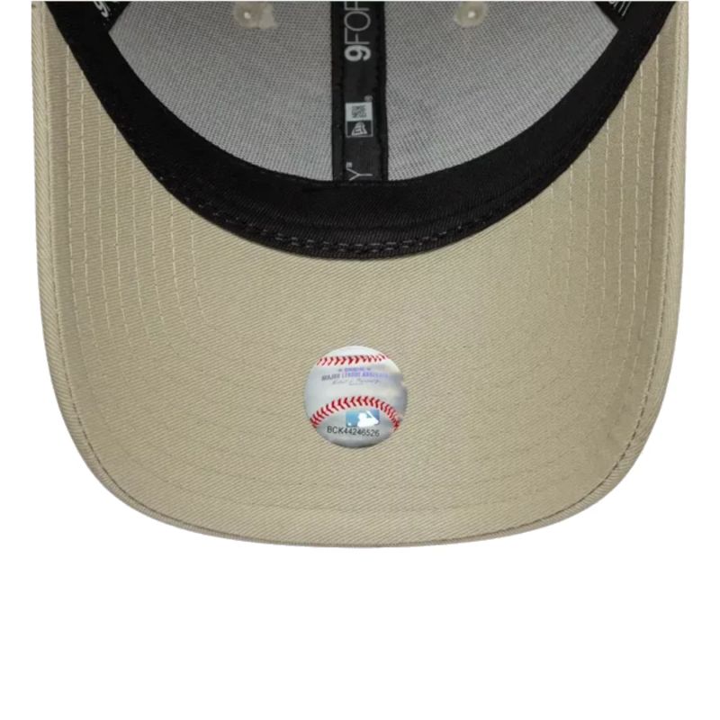 New Era 9FORTY Outline Camo New York Yankees MLB 60771850 baseballsapka, bézs, gyári termékkép.