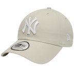 New Era 9TWENTY League Essentials New York Yankees 60348843 baseballsapka, bézs, gyári termékkép.