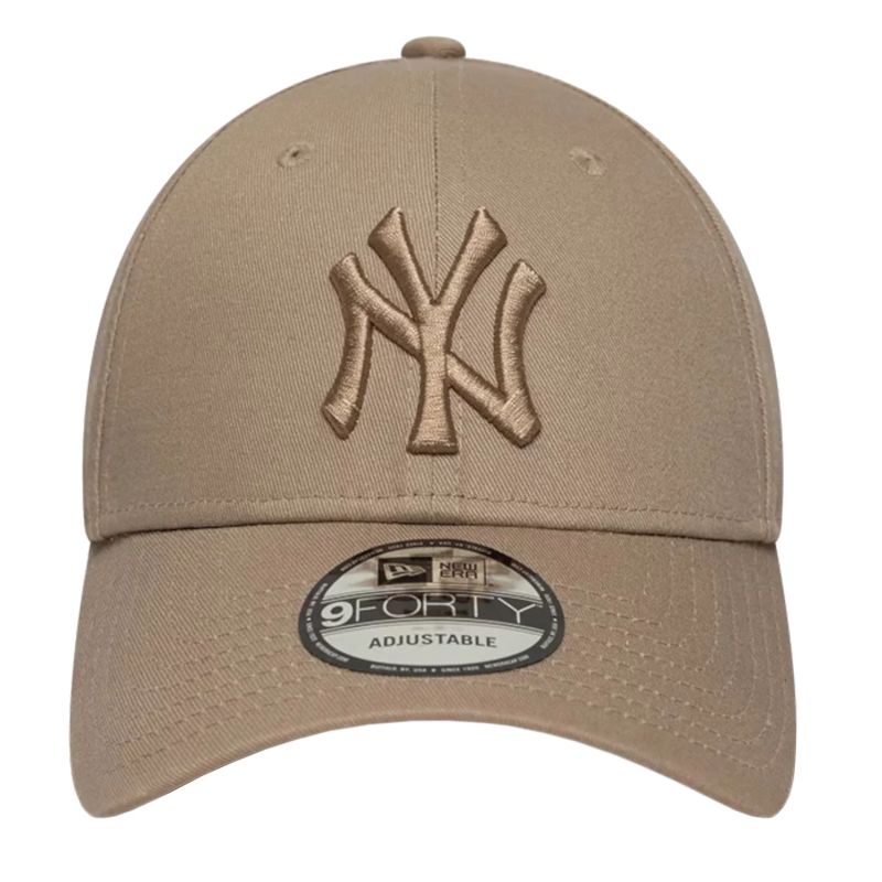 New Era League Essential 9FORTY New York Yankees 60675512 baseballsapka, barna, gyári termékkép.