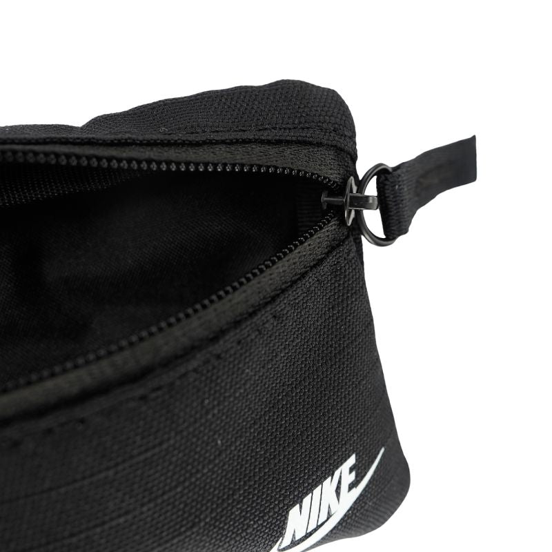 Nike Club Pouch N1013421091 pénztárca, fekete, gyári termékkép.