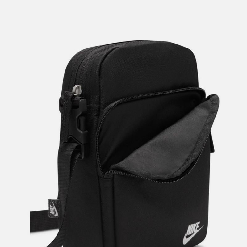 Nike Heritage Crossbody DB0456 010 válltáska, fekete, gyári termékkép.