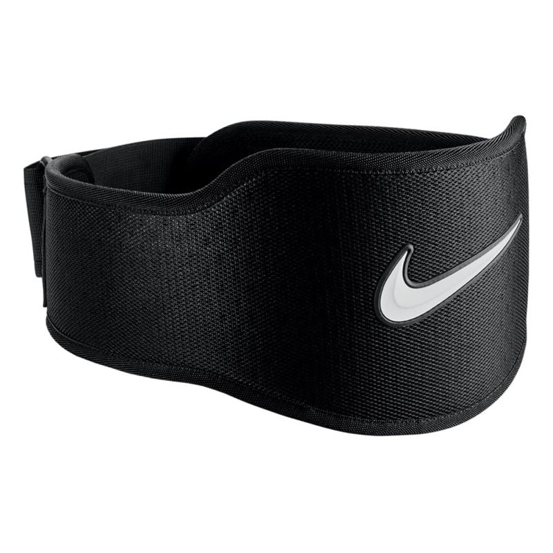 Nike Strength Training Belt 3.0 súlyemelő öv. Deréknál rögzíthető öv az erőedzés közbeni megtámasztáshoz. 1. gyári termékfotó.