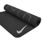 Nike Reversible kétoldalas jógaszőnyeg, 180 × 66 cm, 4 mm. 80% TPE és 20% PE. 2. gyári termékfotó.