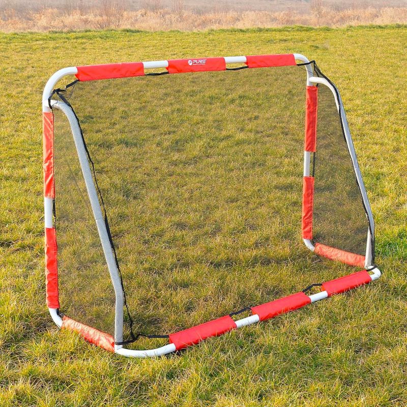 Pure 2 Improve 170 cm kapu füvön bal oldalról