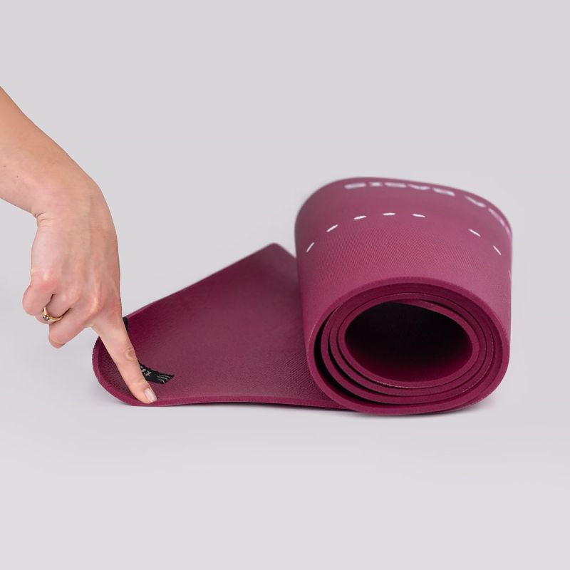Tiguar Yoga Basis jógaszőnyeg. Gumi és PVC keverék. 21. gyári termékfotó.